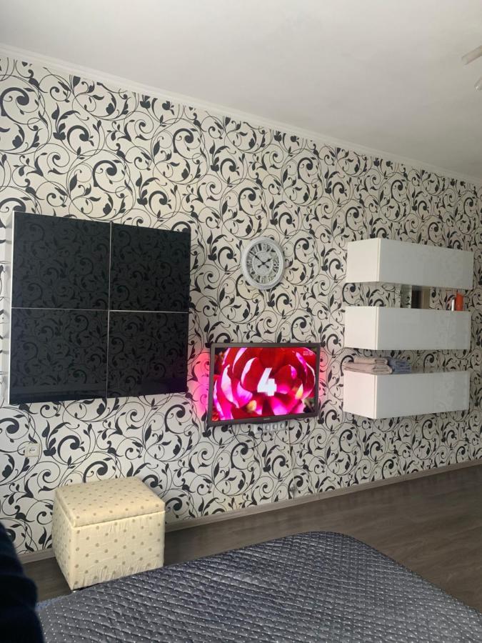 Apartament On Chernihivska Kyiv Exterior foto